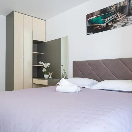 Ledeno Luxury 아파트