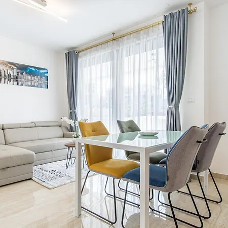 Ledeno Luxury 스플리트
