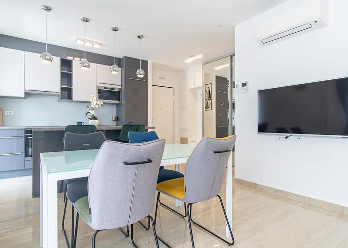 Ledeno Luxury