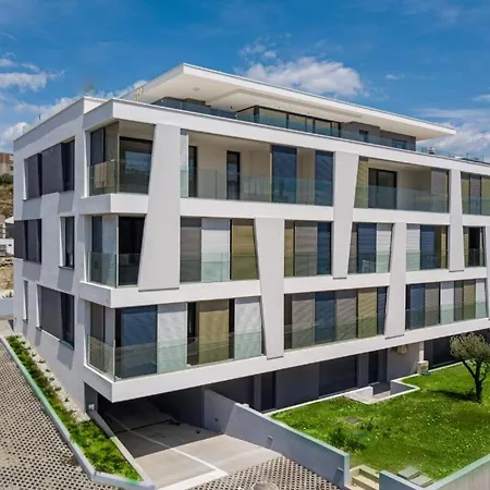 Апартаменты Ledeno Luxury Сплит