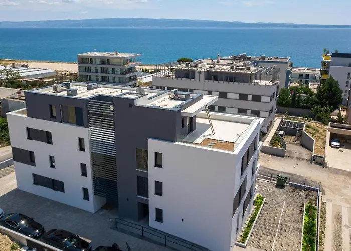 Ledeno Luxury