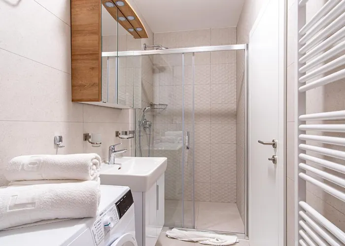 Ledeno Luxury Apartment Split