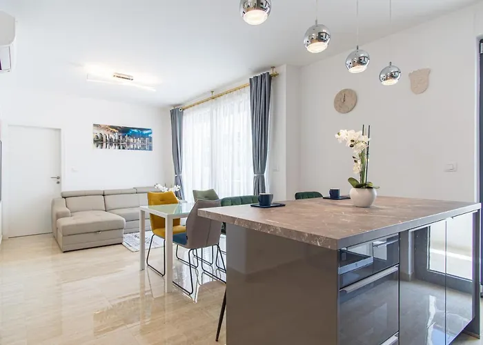 Ledeno Luxury * Split